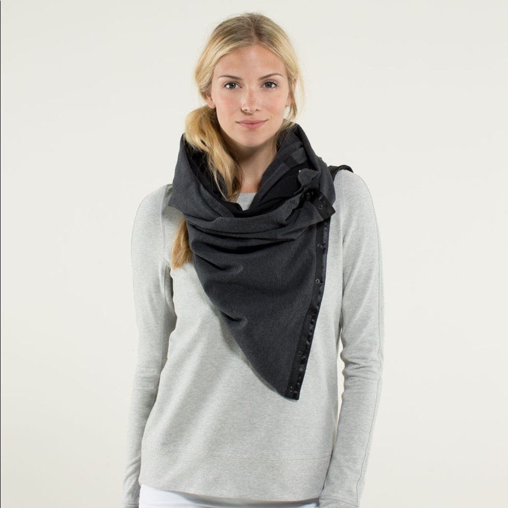 NWT Lululemon Vinyasa Scarf